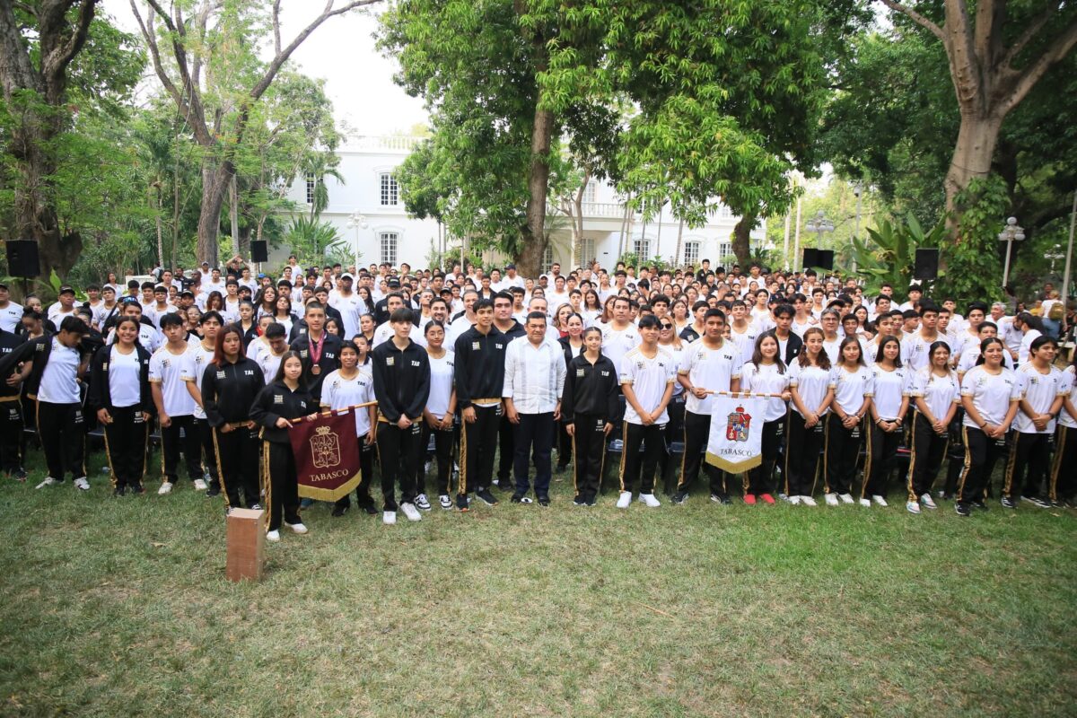 Abandera Javier May a Delegación Tabasqueña que competirá en Olimpiada Nacional CONADE 2025