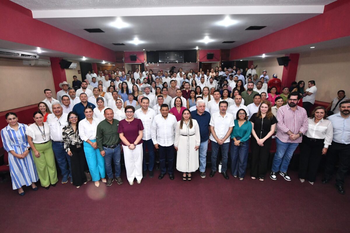 Tabasco está de pie y avanza con amor al pueblo y la convicción de que gobernar es transformar para vivir con dignidad: Javier May