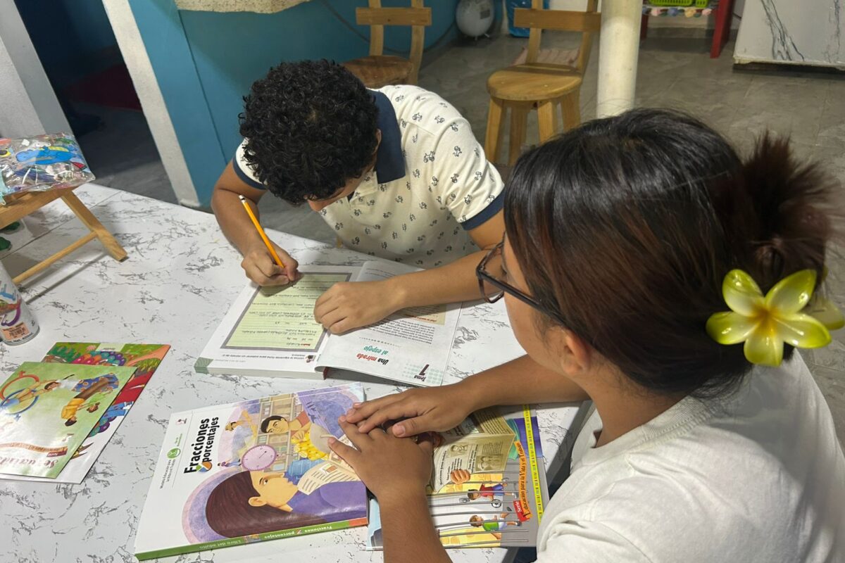 Avanza en Tabasco ejército de 7 mil 953 alfabetizadores para levantar bandera blanca en 2026