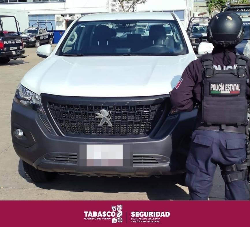 FIRT Olmeca asegura cuatro vehículos con reporte de robo en el Fraccionamiento Carrizal