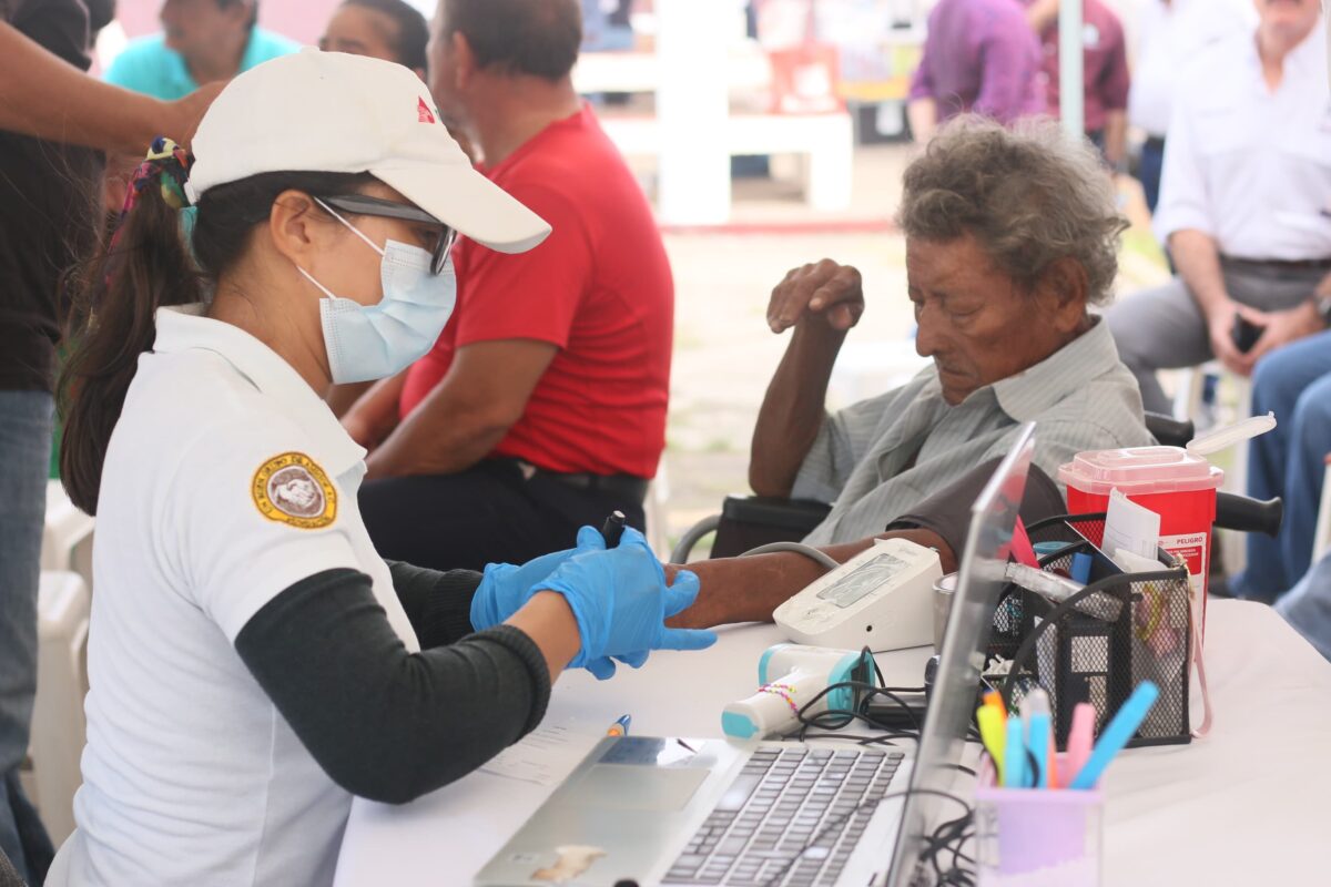 Inicia Javier May en Huimanguillo quinto recorrido de las Jornadas de Atención al Pueblo