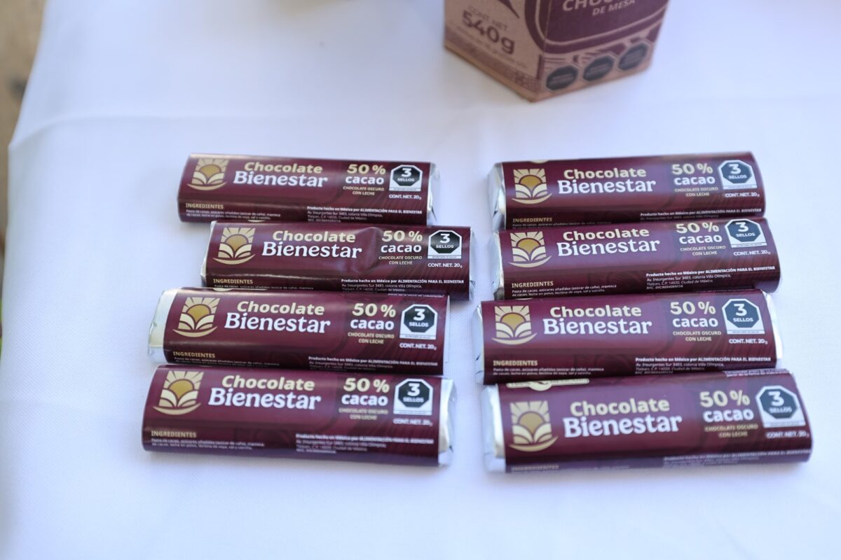 Destacan apoyo de Javier May Rodríguez para que Chocolate Bienestar llegue a todo el país