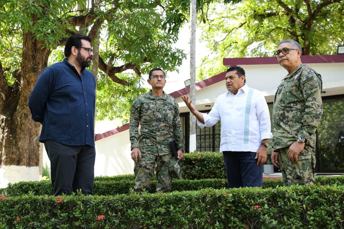 Analizan Javier May y Secretario de Marina proyectos para el desarrollo de Tabasco y el sureste del país