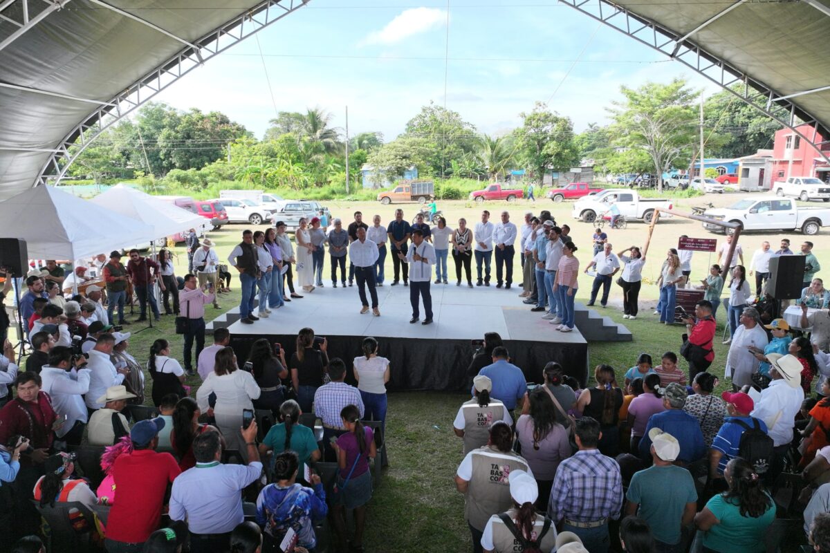 Gobernador Javier May encabezó las Jornadas de Atención al Pueblo en  Azucena 2da sección