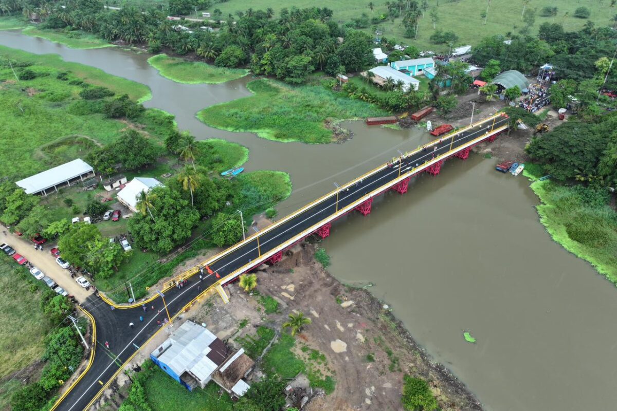 Gobernador May Entrega Nuevo Puente El Naranjeño II en Cárdenas
