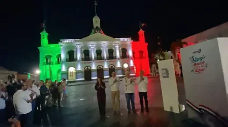 Tabasco se ilumina de tricolor para el Grito de Independencia