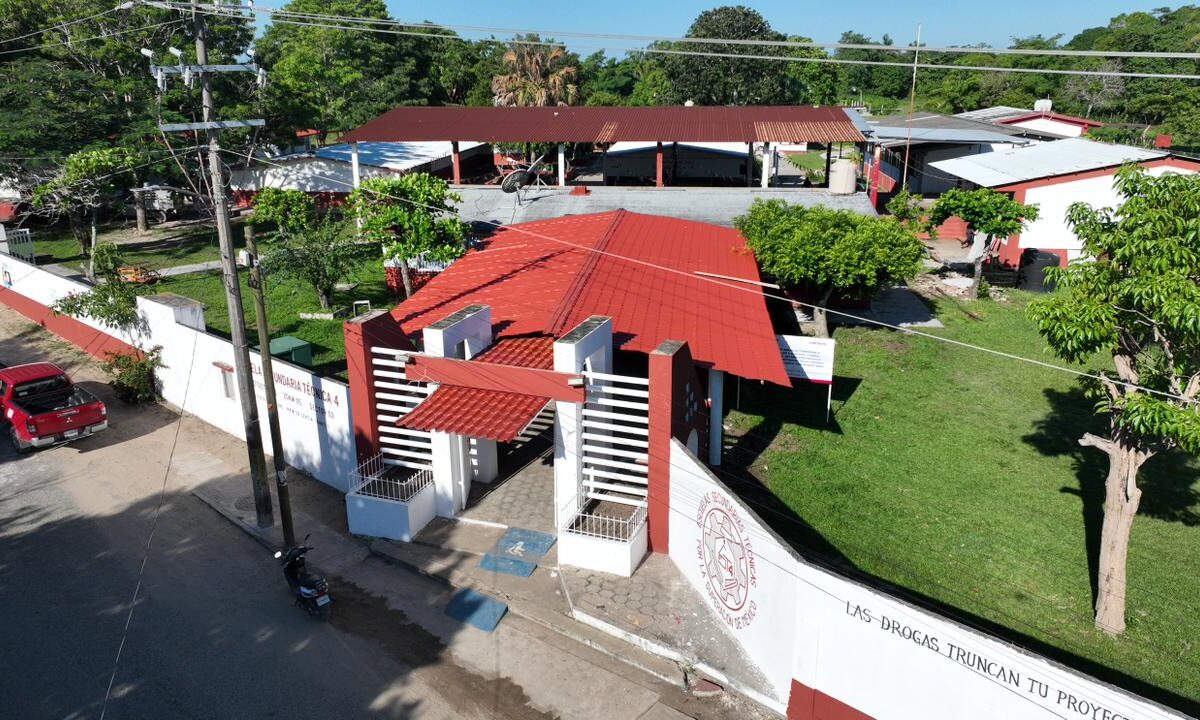 Javier May: Más de 200 escuelas rehabilitadas en Tabasco.