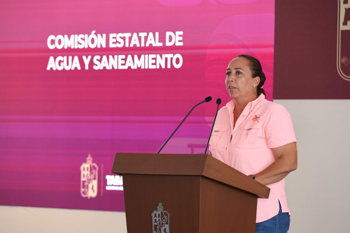 Javier May: Gobierno invierte en vías y agua potable para bienestar social