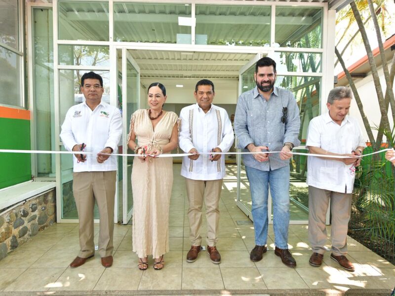 Educación digna con honestidad: Javier May inaugura edificios escolares del CECyTE
