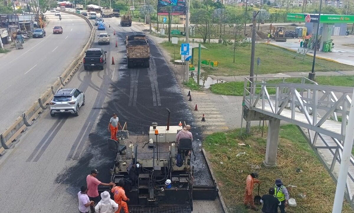 Rescate vial en Comalcalco: Rehabilitan 28 kilómetros de caminos olvidados