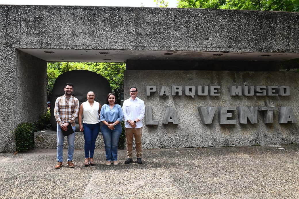 Supervisan salud y bienestar animal en el Parque Museo La Venta