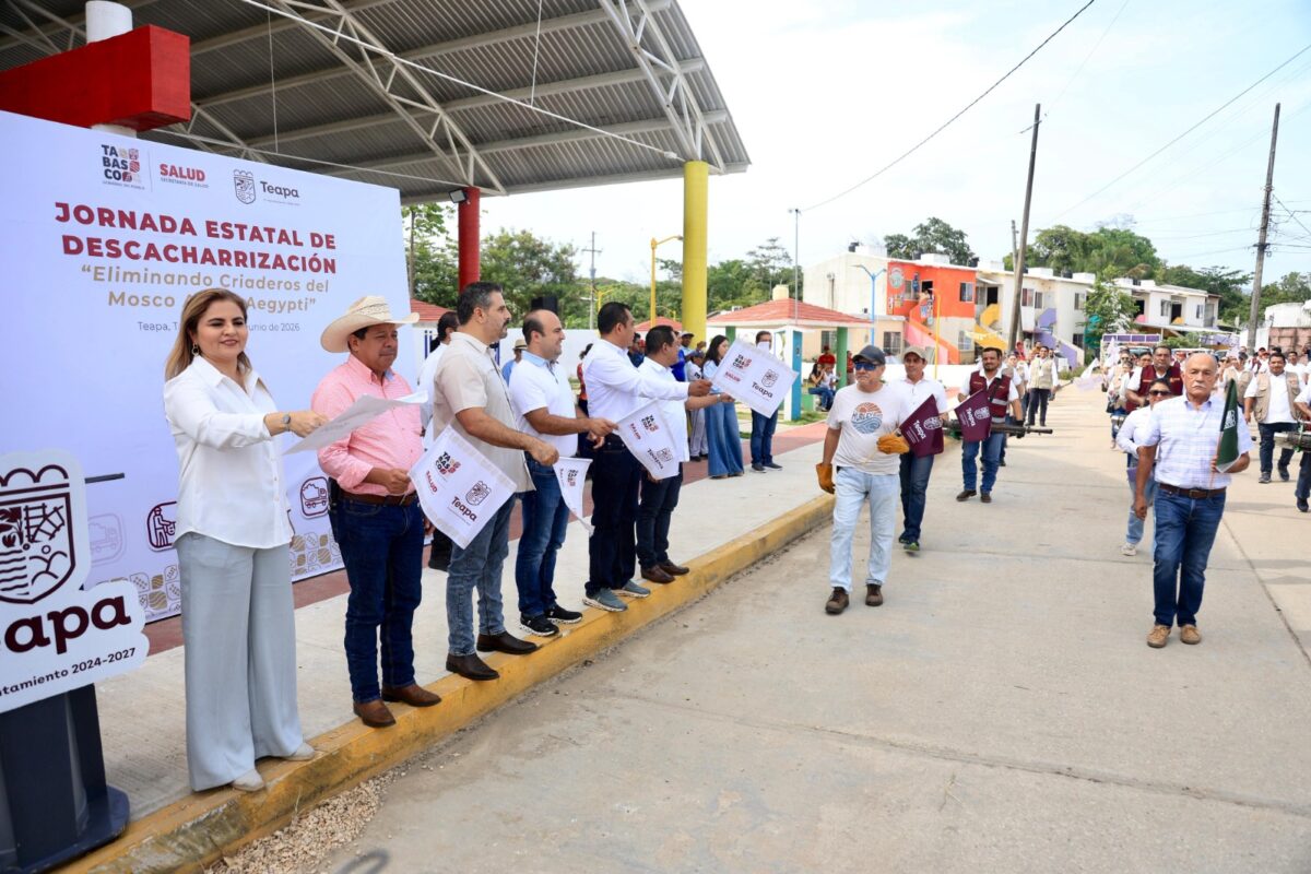 Prevención en Teapa: Limpian patios para ganarle la batalla al mosquito.