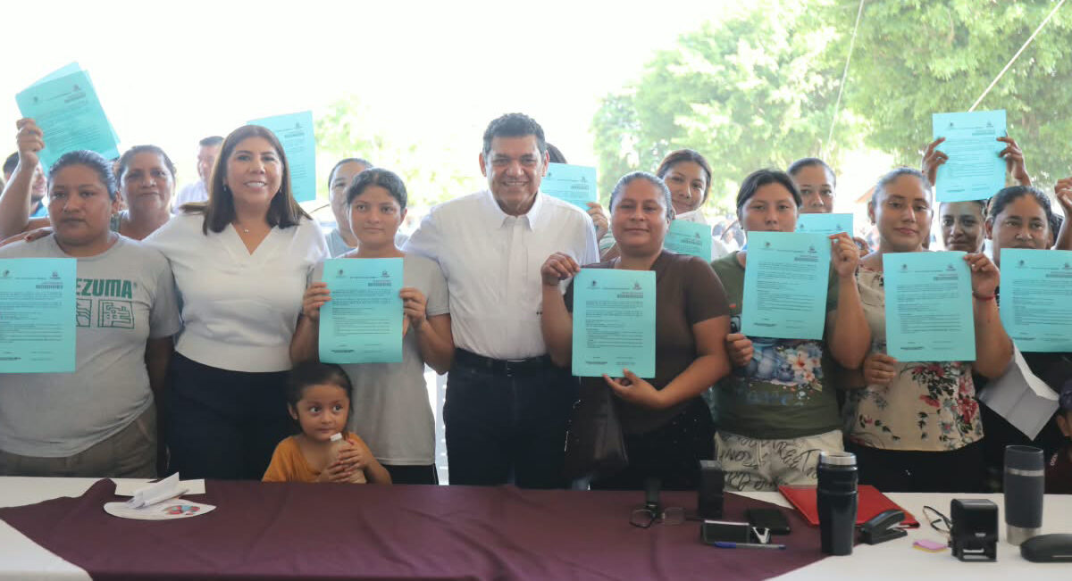 Logros de la transformación son del pueblo; May al ofrecer audiencias públicas en el poblado C-25 de Huimanguillo